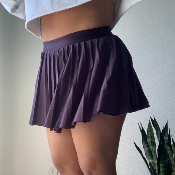 Large Nike Women’s Court Victory Skirt Pleated